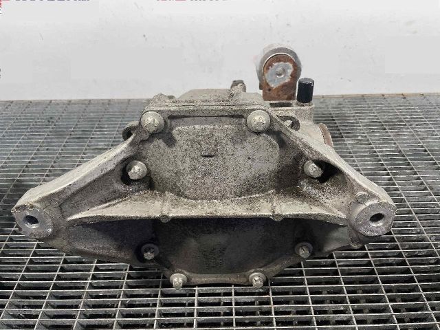 bontott MERCEDES-BENZ C-CLASS Differenciálmű Tartó Bak