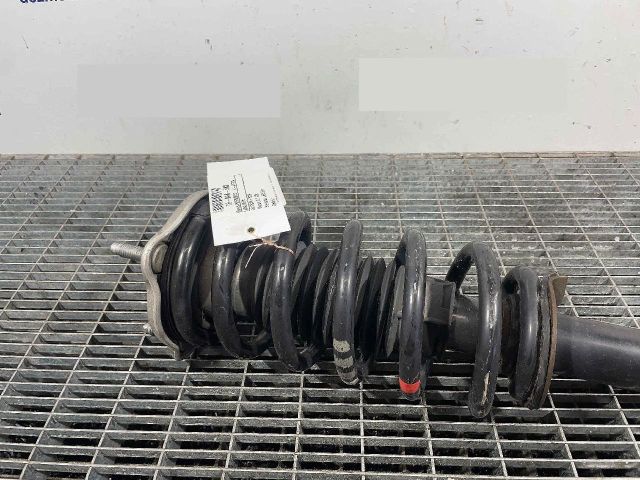 bontott MERCEDES-BENZ C-CLASS Első Rugó