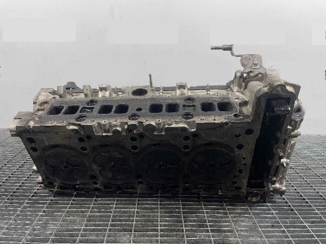 bontott MERCEDES-BENZ C-CLASS Hengerfej