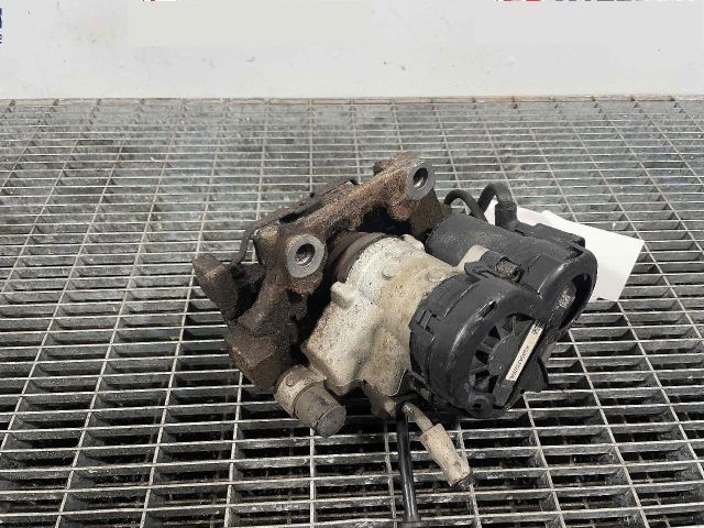 bontott MERCEDES-BENZ C-CLASS Jobb hátsó Féknyereg Munkahengerrel