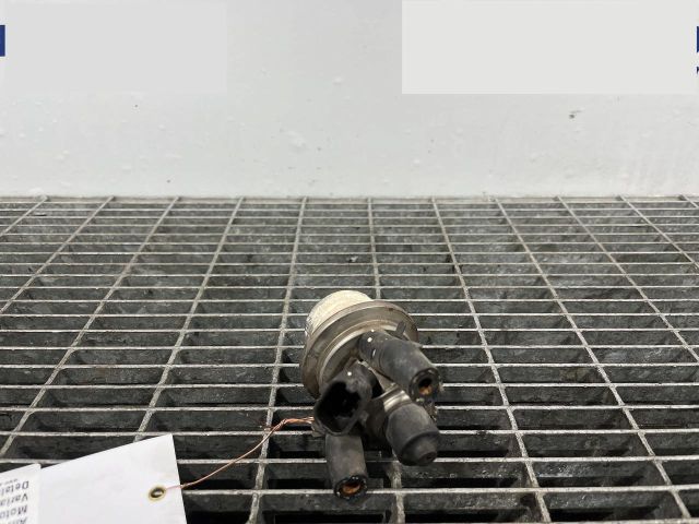 bontott MERCEDES-BENZ C-CLASS Porlasztó (1 db)