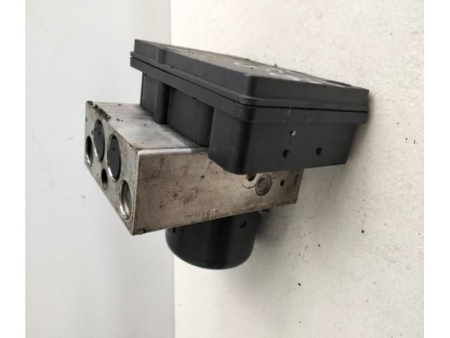 bontott MERCEDES-BENZ C-CLASS ABS Kocka