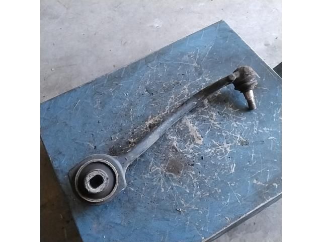 bontott MERCEDES-BENZ C-CLASS Bal első Lengőkar