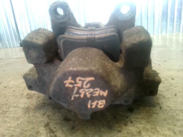 bontott MERCEDES-BENZ C-CLASS Bal hátsó Féknyereg Munkahengerrel