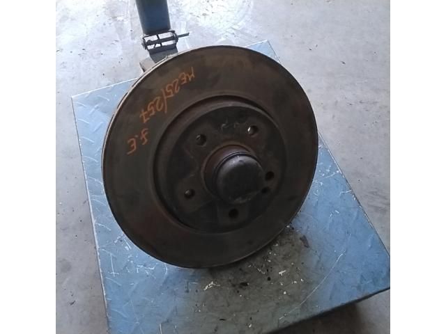 bontott MERCEDES-BENZ C-CLASS Jobb első Csonkállvány Kerékaggyal