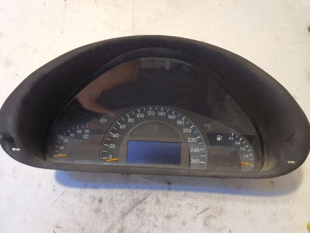 bontott MERCEDES-BENZ C-CLASS Kilométeróra