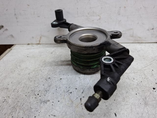 bontott MERCEDES-BENZ C-CLASS Kinyomó Csapágy