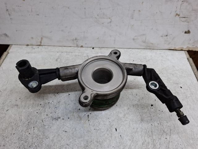 bontott MERCEDES-BENZ C-CLASS Kinyomó Csapágy