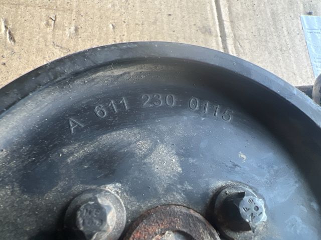 bontott MERCEDES-BENZ C-CLASS Kormányszervó Motor (Hidraulikus)