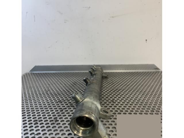 bontott MERCEDES-BENZ C-CLASS Közösnyomócső