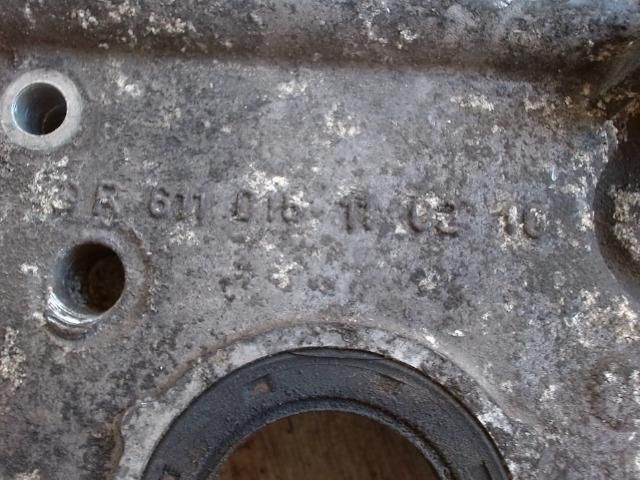 bontott MERCEDES-BENZ C-CLASS Külső Alsó Vezérlés Burkolat