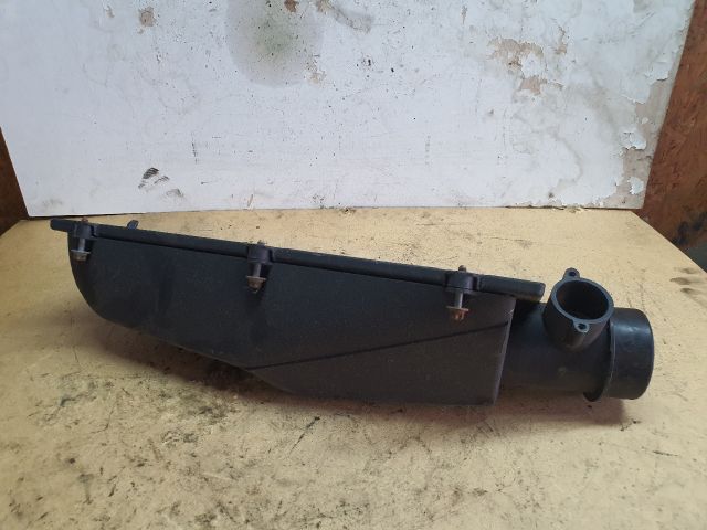 bontott MERCEDES-BENZ C-CLASS Légszűrő Ház Fedél