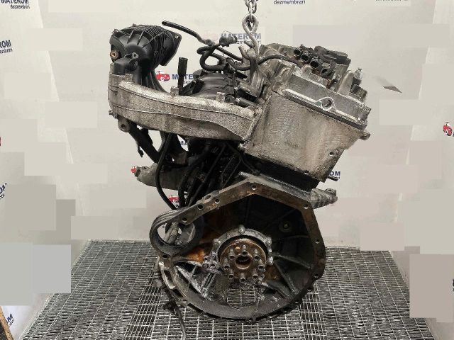 bontott MERCEDES-BENZ C-CLASS Motor (Fűzött blokk hengerfejjel)