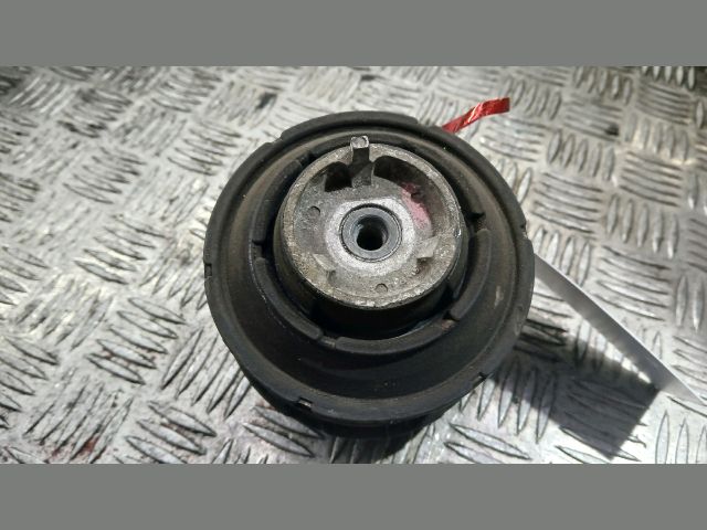 bontott MERCEDES-BENZ C-CLASS Motor Tartó Bak (Pozíciófüggetlen)