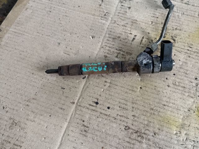 bontott MERCEDES-BENZ C-CLASS Porlasztó (1 db)