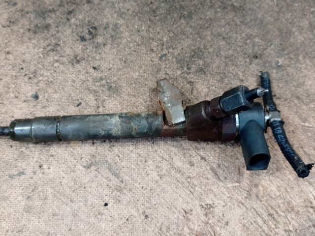 bontott MERCEDES-BENZ C-CLASS Porlasztó (1 db)