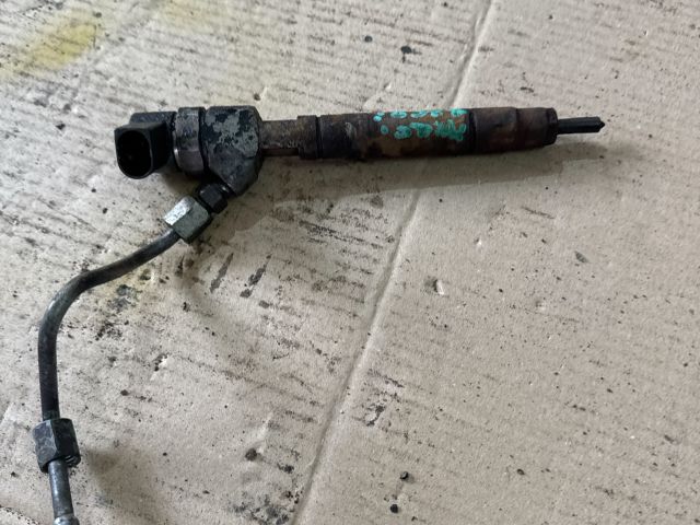 bontott MERCEDES-BENZ C-CLASS Porlasztó (1 db)