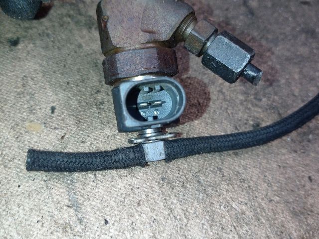 bontott MERCEDES-BENZ C-CLASS Porlasztó (1 db)