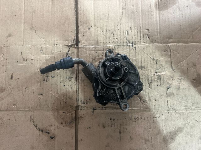 bontott MERCEDES-BENZ C-CLASS Vákumpumpa