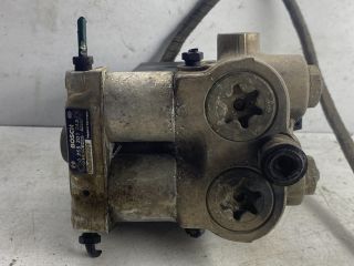 bontott MERCEDES-BENZ C-CLASS ABS Kocka