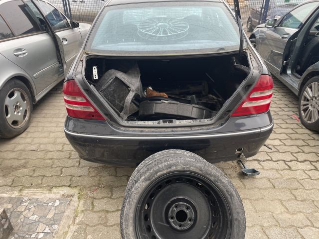 bontott MERCEDES-BENZ C-CLASS Bal hátsó Kerékagy