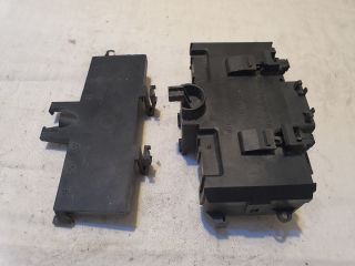 bontott MERCEDES-BENZ C-CLASS Biztosítéktábla Motortér