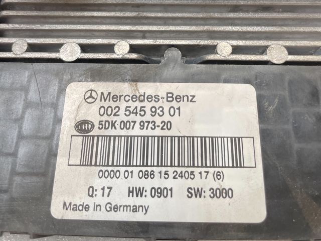 bontott MERCEDES-BENZ C-CLASS Biztosítéktábla Motortér