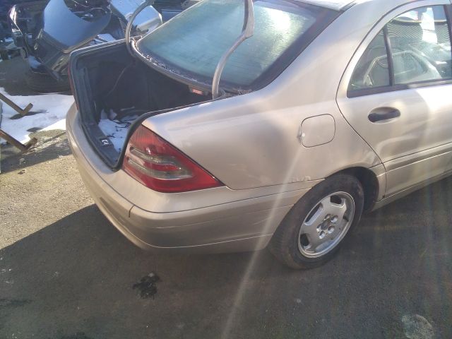 bontott MERCEDES-BENZ C-CLASS Hátsó Differenciálmű