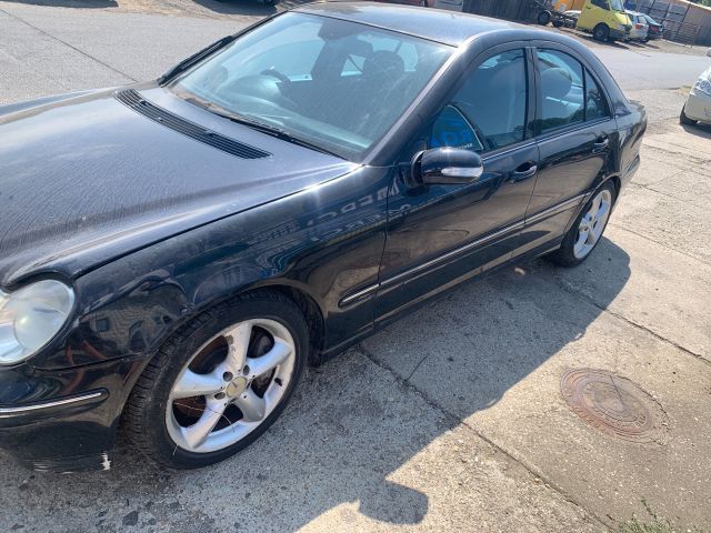 bontott MERCEDES-BENZ C-CLASS Homlokfal (Üres lemez)