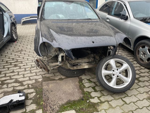 bontott MERCEDES-BENZ C-CLASS Jobb első Gólyaláb (Lengécsillapító, Rugó)