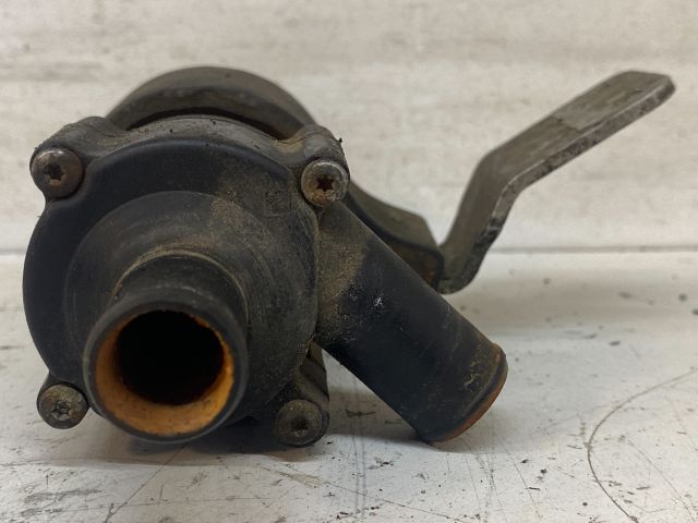 bontott MERCEDES-BENZ C-CLASS Vízpumpa