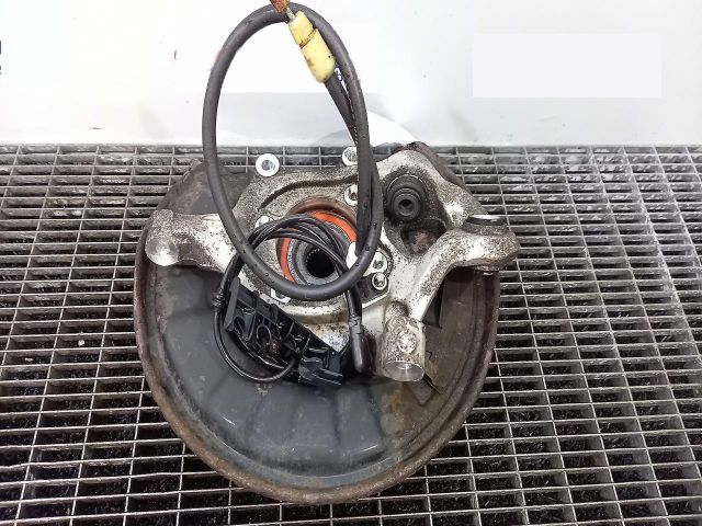 bontott MERCEDES-BENZ C-CLASS Bal hátsó Csonkállvány