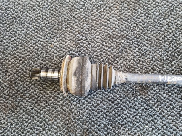 bontott MERCEDES-BENZ C-CLASS Bal hátsó Féltengely