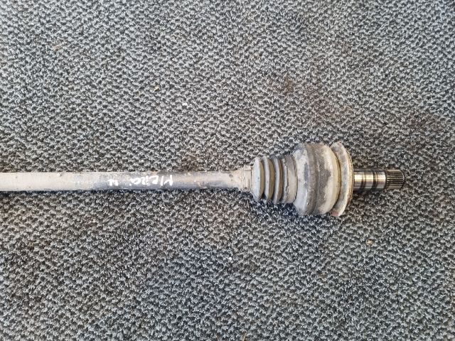 bontott MERCEDES-BENZ C-CLASS Bal hátsó Féltengely