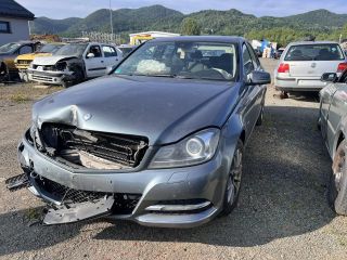 bontott MERCEDES-BENZ C-CLASS Generátor