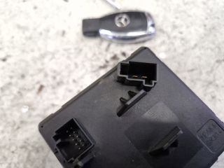 bontott MERCEDES-BENZ C-CLASS Gyújtáskapcsoló Házzal