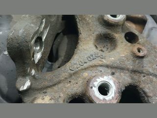 bontott MERCEDES-BENZ C-CLASS Jobb első Csonkállvány Kerékaggyal