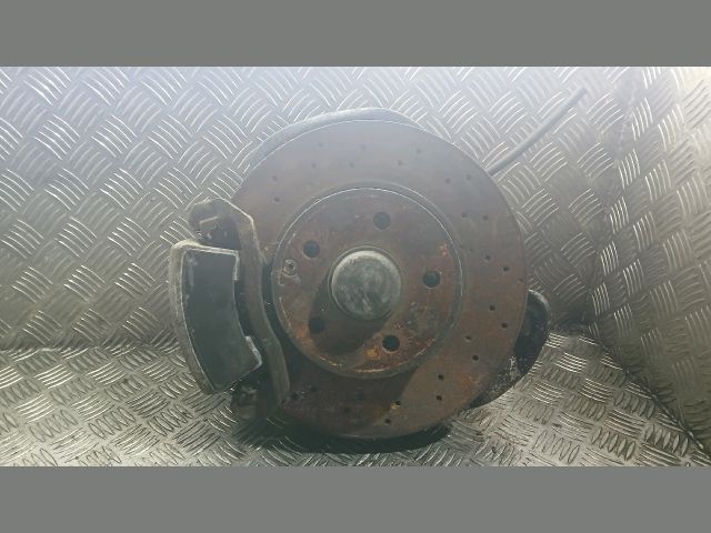 bontott MERCEDES-BENZ C-CLASS Jobb első Csonkállvány Kerékaggyal