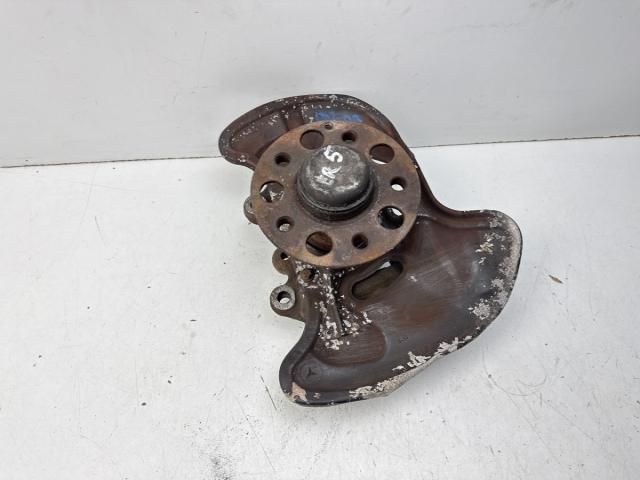 bontott MERCEDES-BENZ C-CLASS Jobb első Csonkállvány