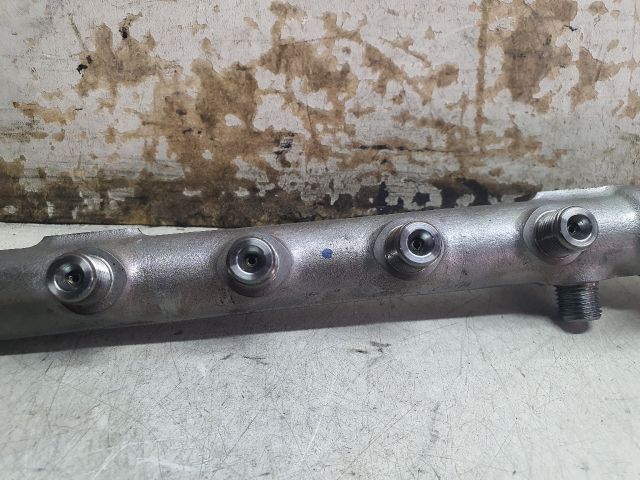 bontott MERCEDES-BENZ C-CLASS Közösnyomócső