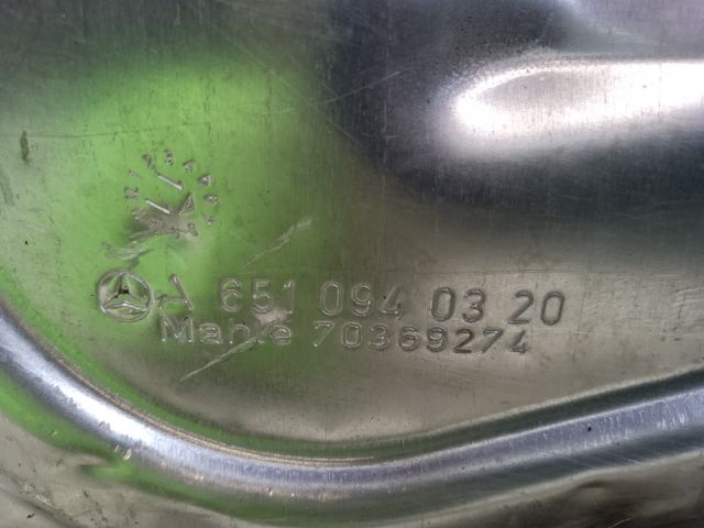 bontott MERCEDES-BENZ C-CLASS Légszűrő Ház