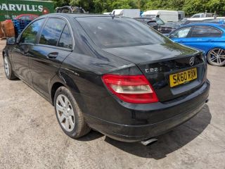 bontott MERCEDES-BENZ C-CLASS Légszűrő Ház