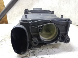 bontott MERCEDES-BENZ C-CLASS Légszűrő Ház