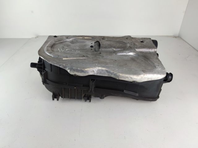 bontott MERCEDES-BENZ C-CLASS Légszűrő Ház