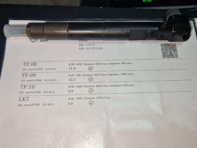 bontott MERCEDES-BENZ C-CLASS Porlasztó (1 db)