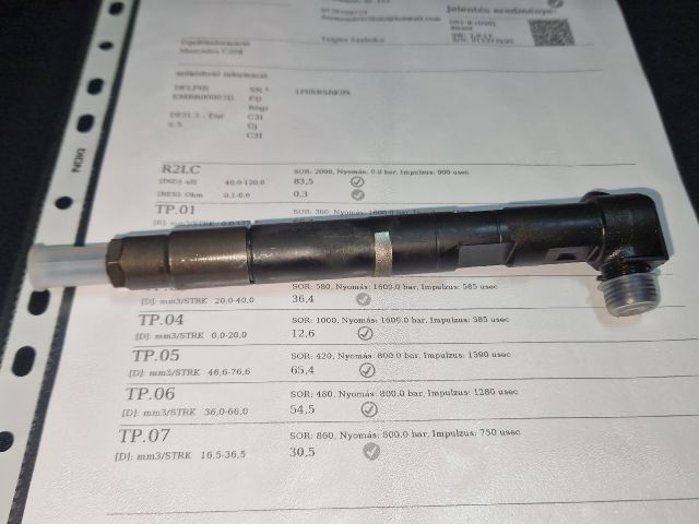 bontott MERCEDES-BENZ C-CLASS Porlasztó (1 db)