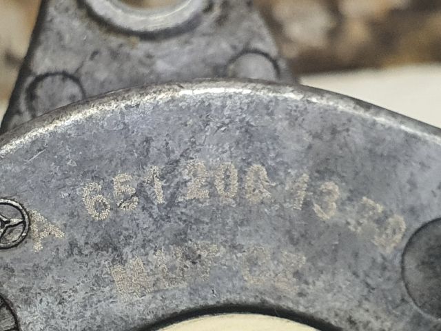 bontott MERCEDES-BENZ C-CLASS Szíjfeszítő Görgő