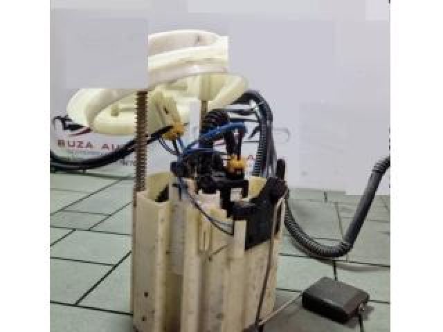 bontott MERCEDES-BENZ C-CLASS Üzemanyag Szivattyú