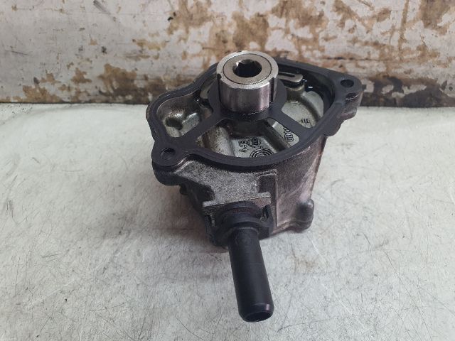 bontott MERCEDES-BENZ C-CLASS Vákumpumpa