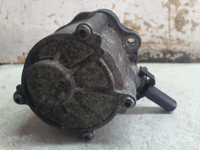 bontott MERCEDES-BENZ C-CLASS Vákumpumpa